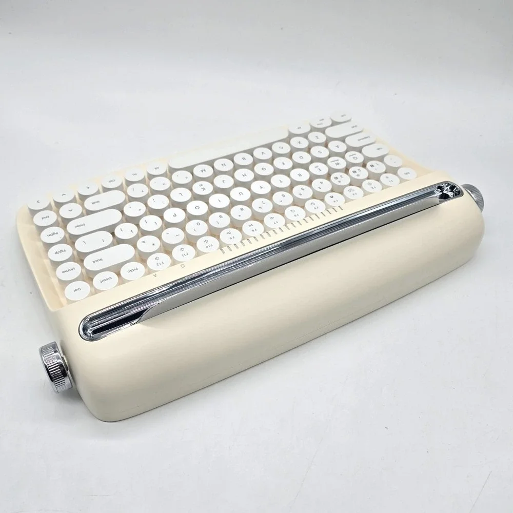 Wireless Retro Typewriter Keyboard, Ivory Butter, USB Rechargeable, Round Keys‎